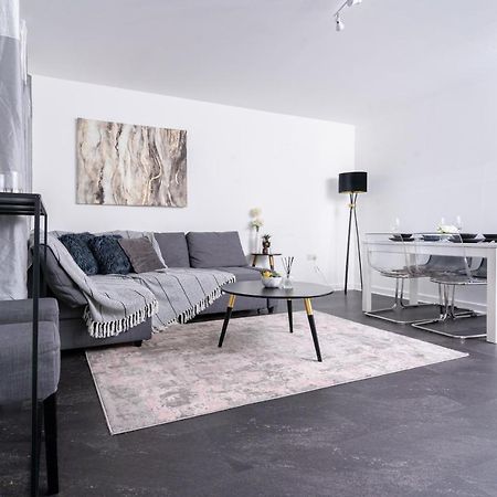 Spacious 3 Bedroom House In Glasgow City With Private Parking & Garden Екстер'єр фото