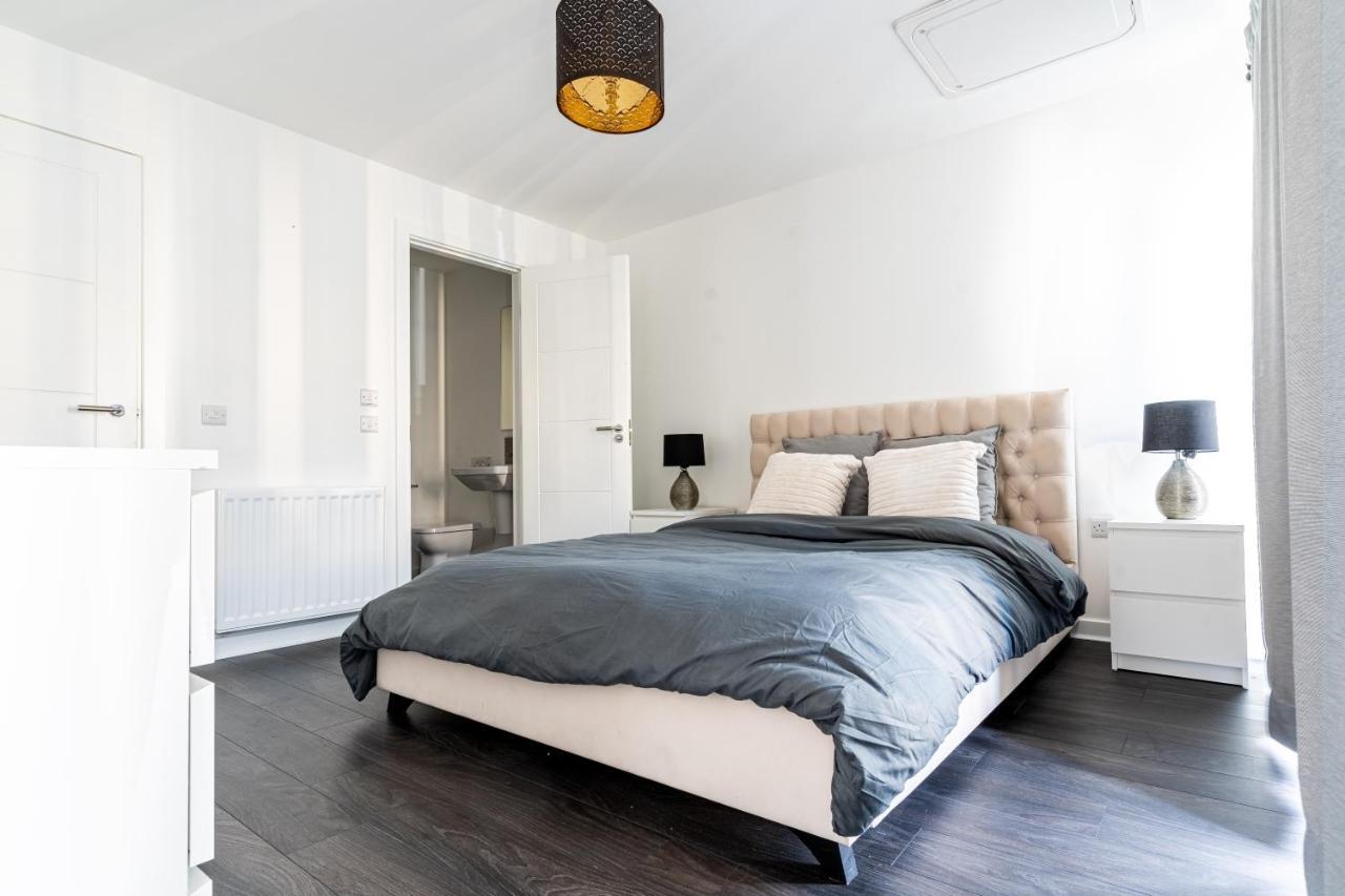 Spacious 3 Bedroom House In Glasgow City With Private Parking & Garden Екстер'єр фото